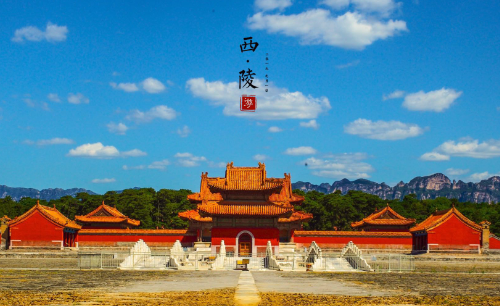 至春秋时代时,厚葬之风大盛,逐渐形成一套降重复杂的祭祀礼仪制度和藠葬制度